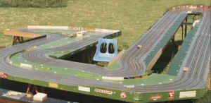 Heron outside.jpg (546795 bytes)